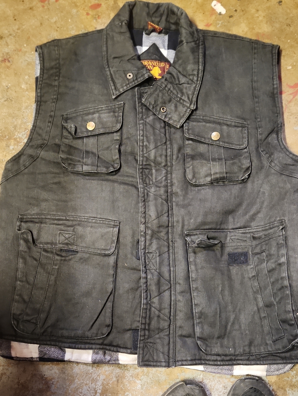 Men's Graphite Utility Vest with Multiple Pockets